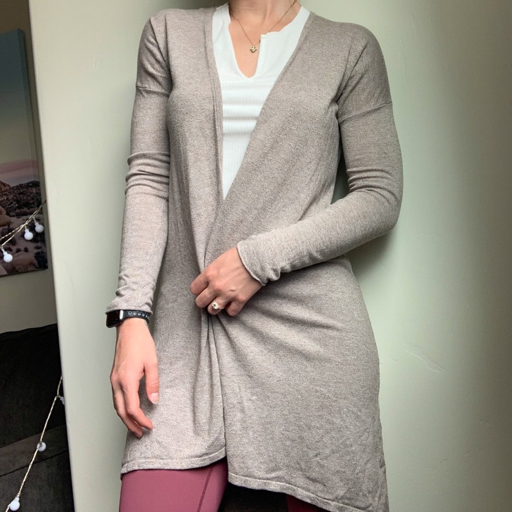Elegant beige cardigan